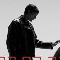 Marcas como a Versace que acabou de revelar a coleção masculina na web continuam a mudar datas de desfiles