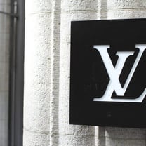Ian Rogers se desliga da LVMH enquanto grupo de luxo reorganiza suas divisões digitais