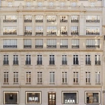 Las boutiques de lujo son cada vez más grandes para marcas cada vez más fuertes