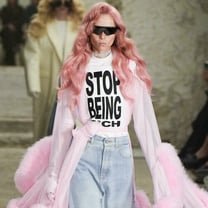 Cartellone promettente per la Paris Fashion Week di febbraio, coi ritorni di Vetements, Lacoste e Off-White