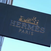 Hermès profitiert von wohlhabenden Kunden in Europa und den USA