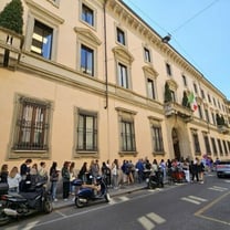Armani atrae multitudes y Loro Piana destaca las fibras nobles de los Andes en el Salón del Mueble