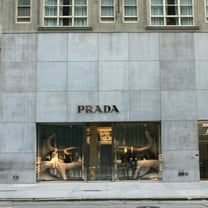 Prada achète un espace emblématique de la Cinquième Avenue de New York