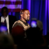 Kanye West veut s’emparer de l’application sociale Parler