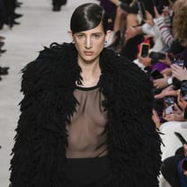 Valentino Kürk Kullanımını Yasakladı
