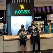 劳力士将于1月1日涨价，多个专柜出现抢货潮