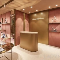 传Margiela母公司有意收购Gianvito Rossi