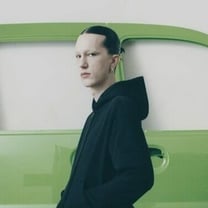 Balenciaga plant Modenschau in New York und eröffnet eine neue Boutique in Cannes