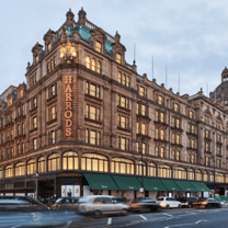 Selfridges, Harrods, Next y muchas otras tiendas cerrarán el lunes por el funeral de la reina